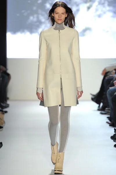 Look 4